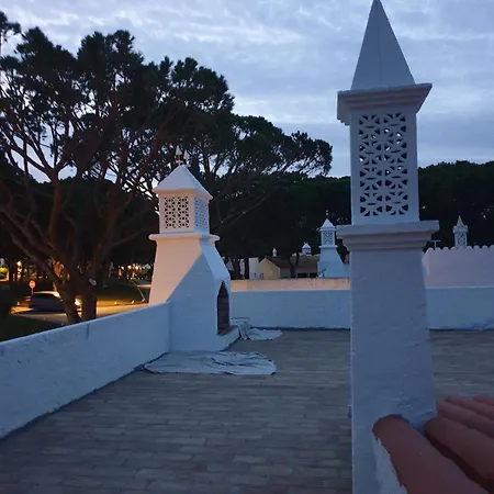M40 Acoteias -jardim, Piscina, Falesia